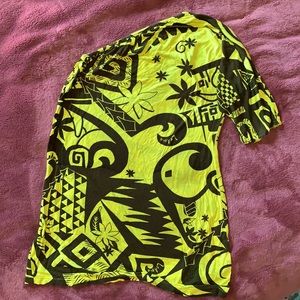 Size 1 Missing Polynesia off the shoulder dress
